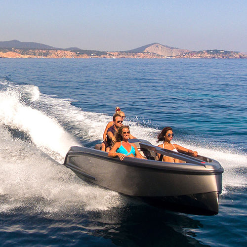 Сидячий водный мотоцикл - 16 - Vanquish Yachts - 5 мест / 250 л.с. / 200 л.с.