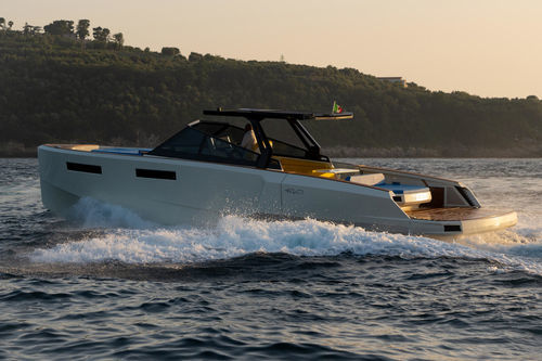 Круизная моторная яхта - R4 XT - Evo Yachts - POD IPS