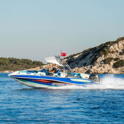 Небольшой катер c подвесным мотором - BUTTERFLY 24-OB - MERCAN YACHTING - с двойной консолью / боурайдер / открытый