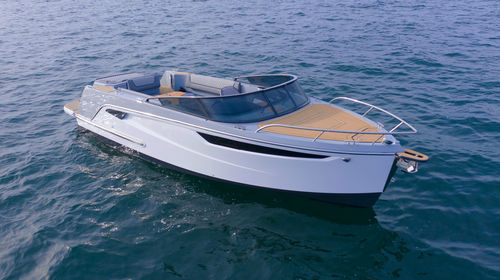 Прогулочный катер с каютой с внутренним мотором - 23  - ALFASTREET YACHTS - дизельный / горючее / корпус глиссирующего типа