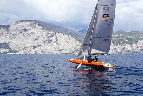 Гоночный парусник - Q23 - Quant Boats - на подводных крыльях