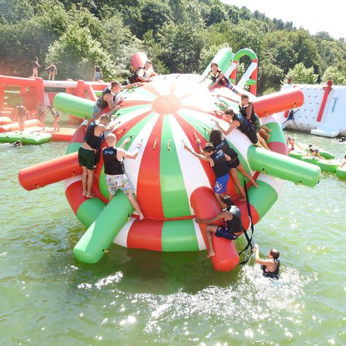 Оборудование для игр на воде планета - AQUAZONE parc aquatique - для базы отдыха / надувное / плавучее