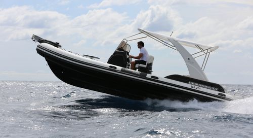 Надувная лодка с внутренним мотором - W7i - Wimbi Boats Ltd - полужесткая / с центральной консолью / открытая