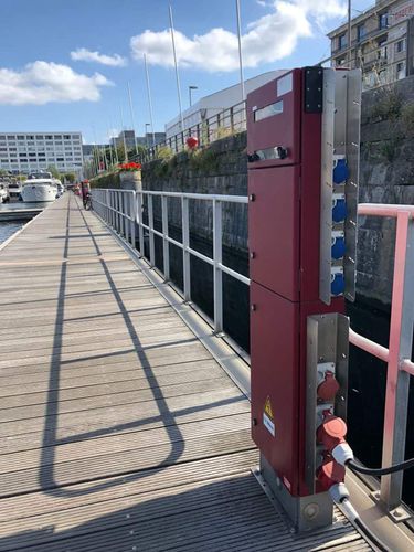 Стойка для распределения электроэнергии - K09  - ARABEL NV - MARINA INTEGRATED SYSTEMS - для понтона / LED