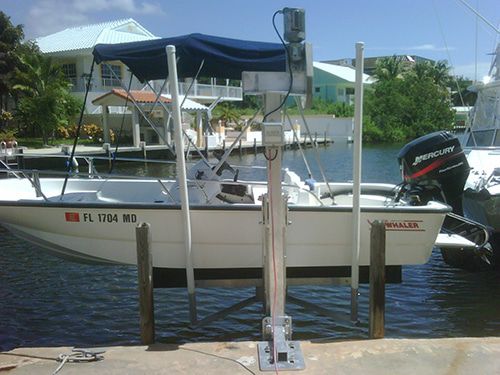 Подъемник для гидроцикла для водных мотоциклов - PWC 3000 - IMM Quality Boat Lifts, Inc.