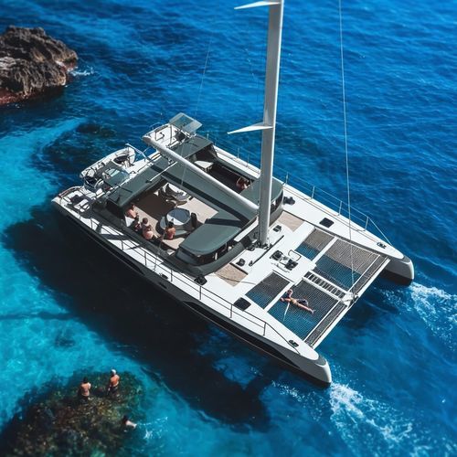 Парусник дэйсэйлер - SB650 - SEABUS - CATAMARANI MULTIRUOLO - катамаран / из стекловолокна / двойной штурвал