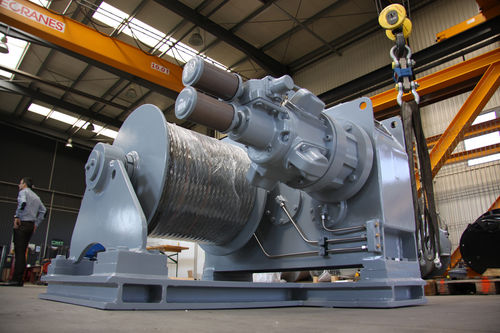 Лебедка для судна - Air  - DMT MARINE EQUIPMENT SA - для буксировки / пневматический двигатель / с наматывателем