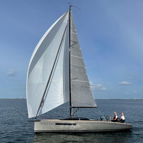 Парусник дэйсэйлер - S32 Lounge - DOMANI YACHTS - 1 каюта / 3 спальных места / из стекловолокна