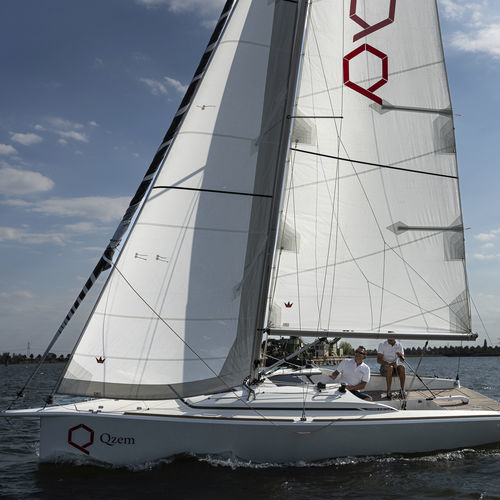 Парусник дэйсэйлер - S30 Club - DOMANI YACHTS - 1 каюта / 4 спальных места / из стекловолокна