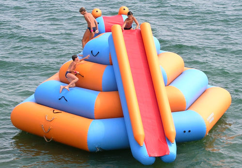 Оборудование для игр на воде пирамида - Vector Inflatables - для базы отдыха / надувное / плавучее
