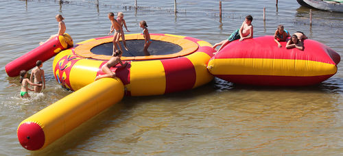 Оборудование для игр на воде горка - Jamaica  - Vector Inflatables - батут / подушка / для базы отдыха