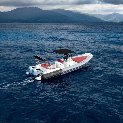 Надувная лодка c подвесным мотором - ALTORE E SOLE 900 - Fanale Marine - двухмоторная / полужесткая / открытая