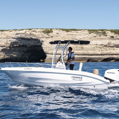 Открытый катер c подвесным мотором - PIUMA 600 - Fanale Marine - с центральной консолью / макс. 7 человек / солнечная ванна